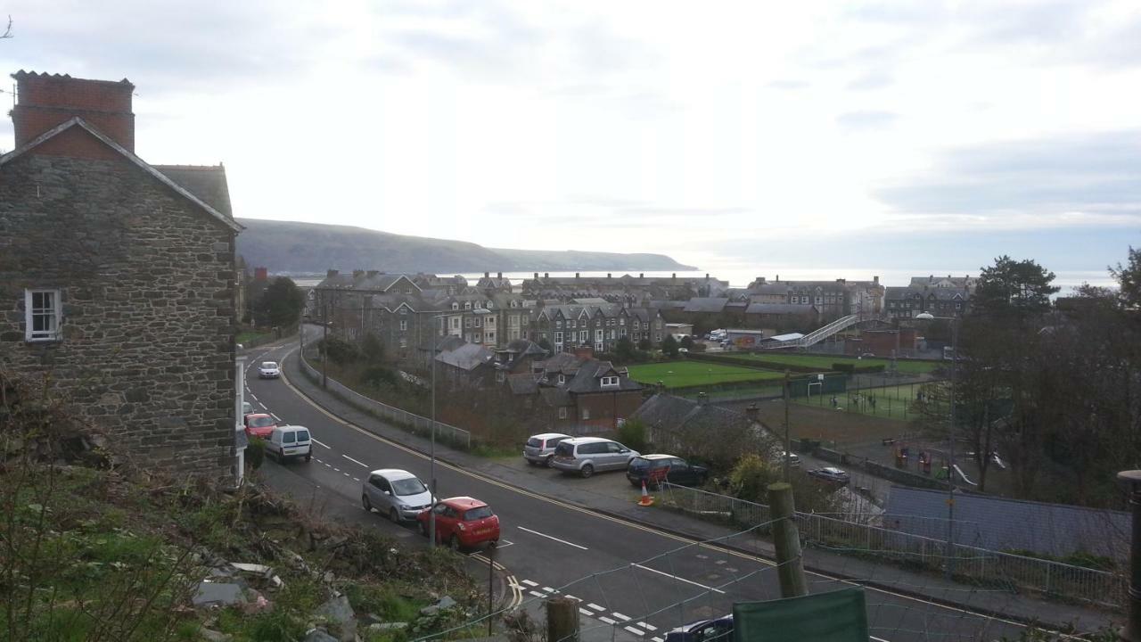 Apartment Chic Barmouth Exterior photo